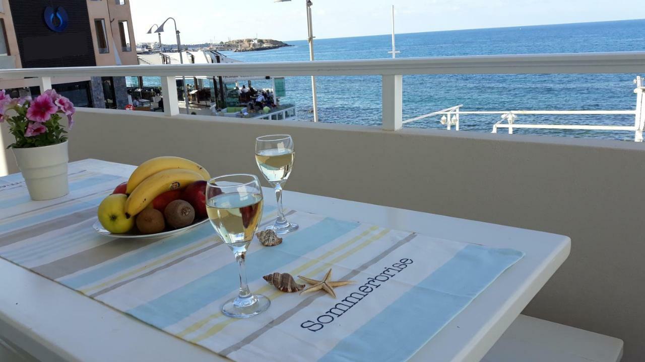 Amazing Beachfront Apartment In Hersonissos エクステリア 写真