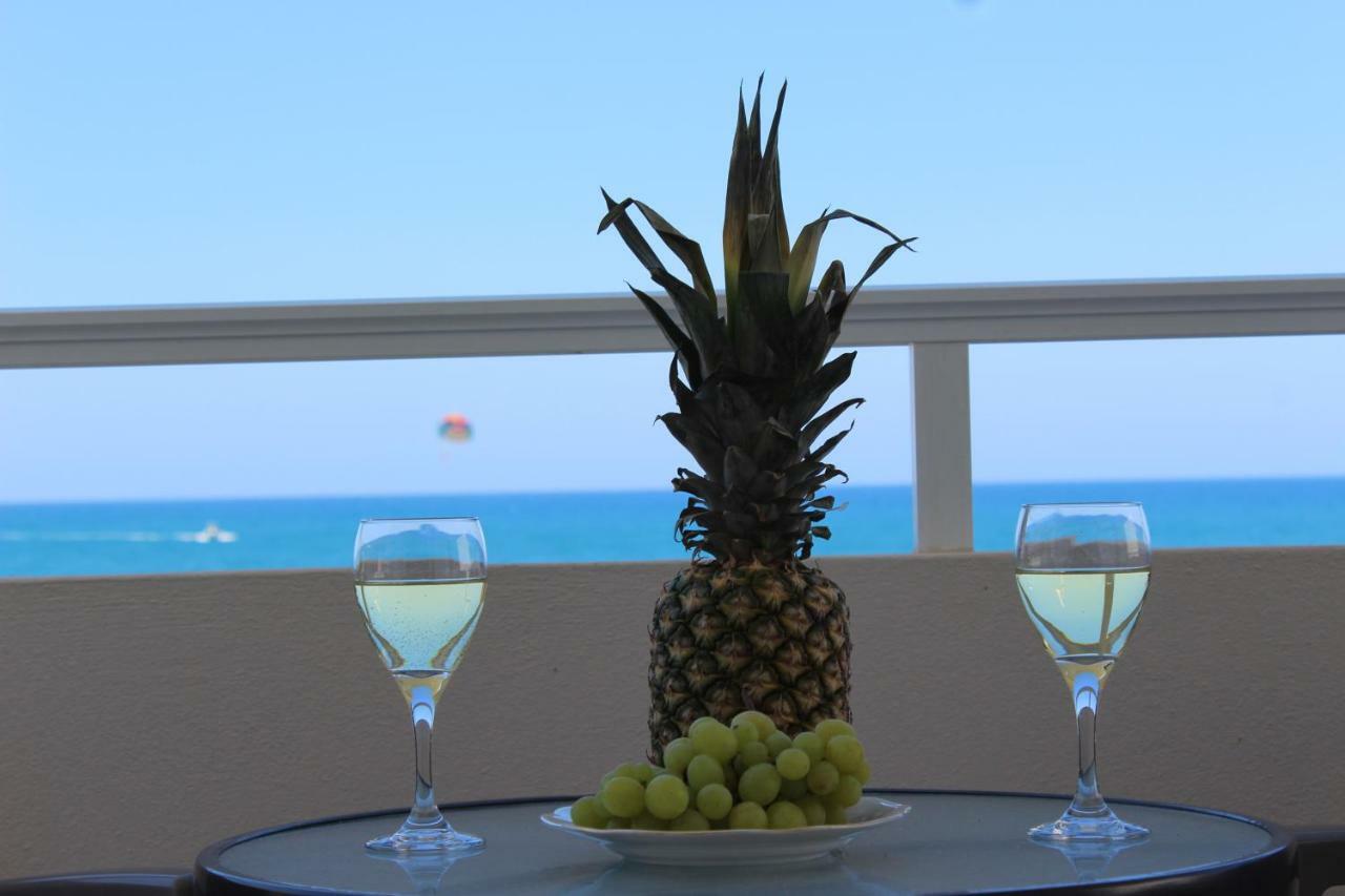Amazing Beachfront Apartment In Hersonissos エクステリア 写真