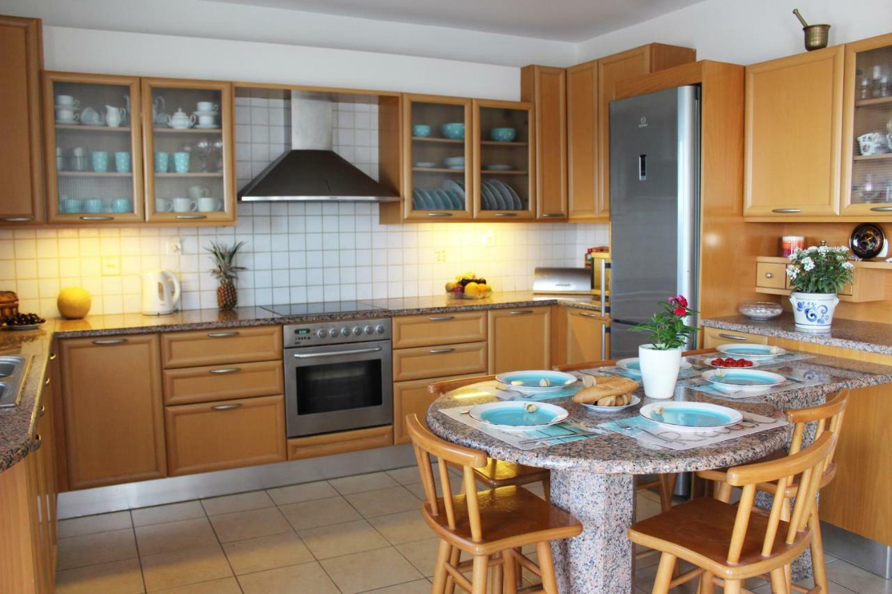 Amazing Beachfront Apartment In Hersonissos エクステリア 写真